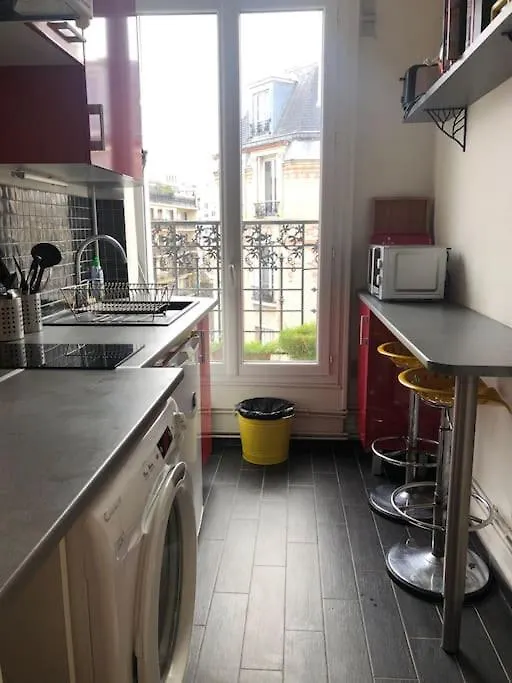 2 Pieces Lumineux Avec Balcon Filant Apartment *